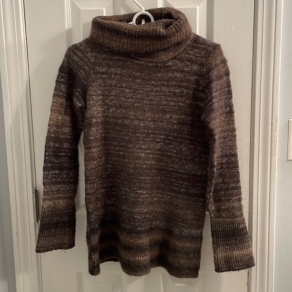 Dress barn turtleneck multi color sweater